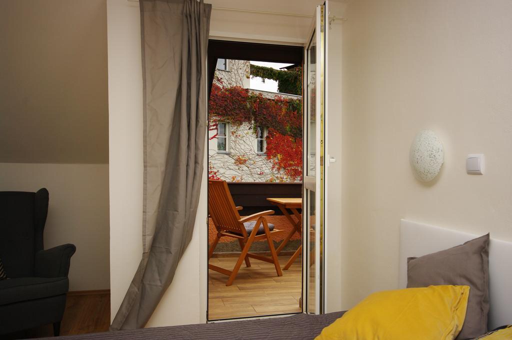 Cozy Gardens Apartments In Praga Exterior foto